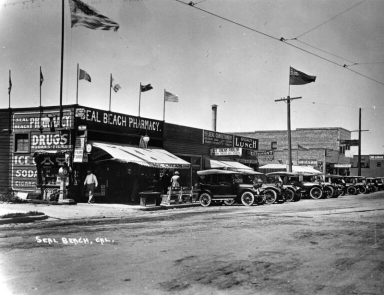 1917c-Main-Street-SB-Drugs-Confectionary-LAPL-00024809-1